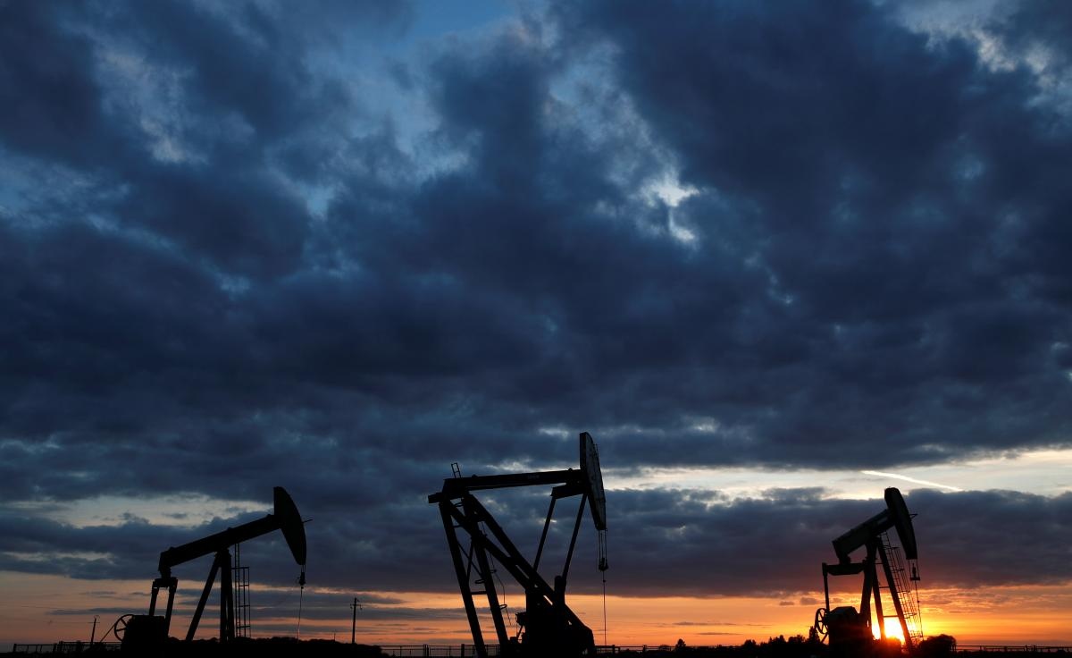 Oil tops $75, highest since 2014 OPEC meeting that led to pump war